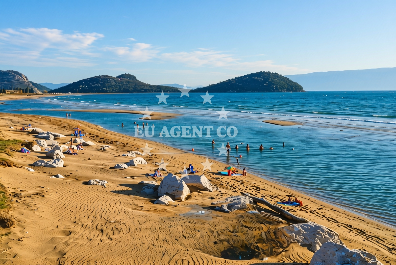 Overview of Komin (Ploče): beaches and coves in Komin (Ploče)