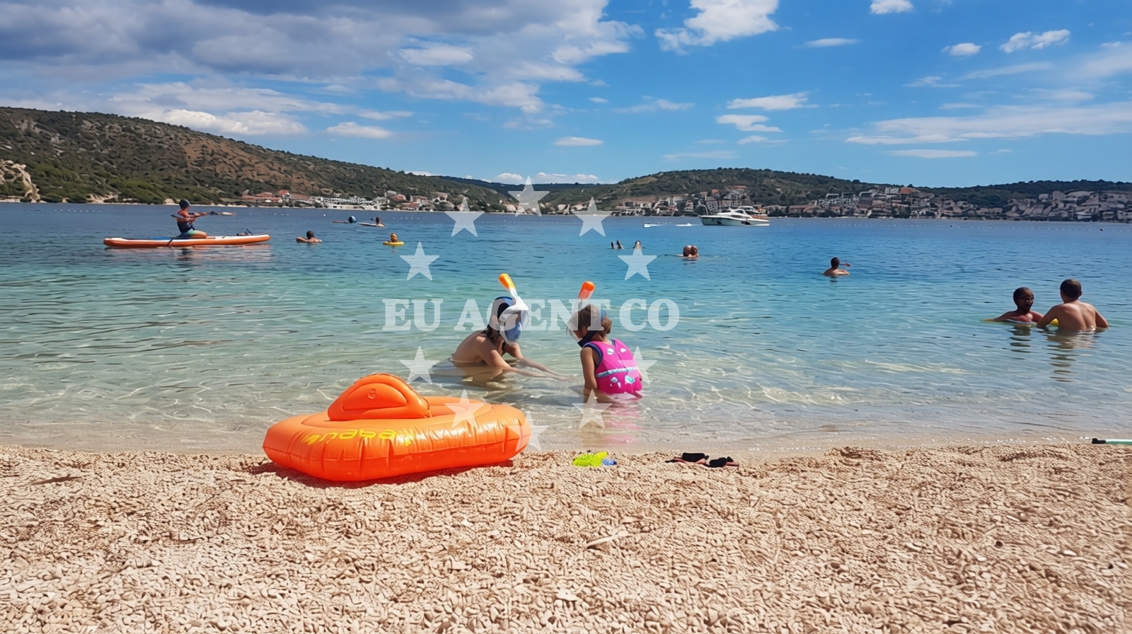 Sea and coastal view of Kopara Beach in Trogirska 3, Rogoznica