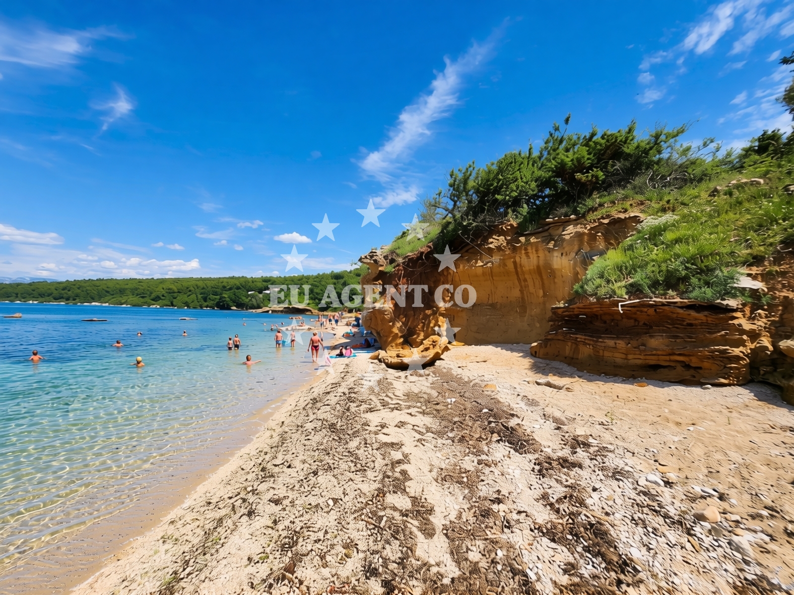 Beach facilities and surroundings at Korala Beach in Rajka Nekića 3, Paljuv