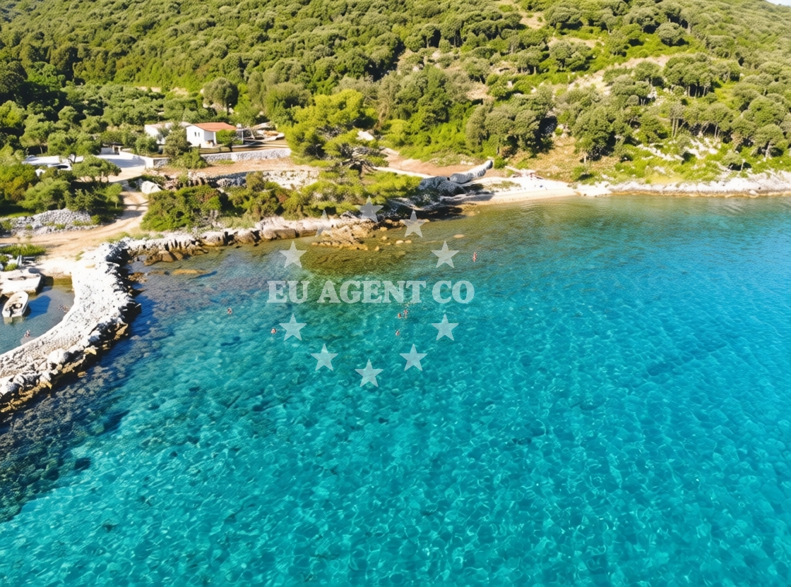 Beach facilities and surroundings at Korcula beach
