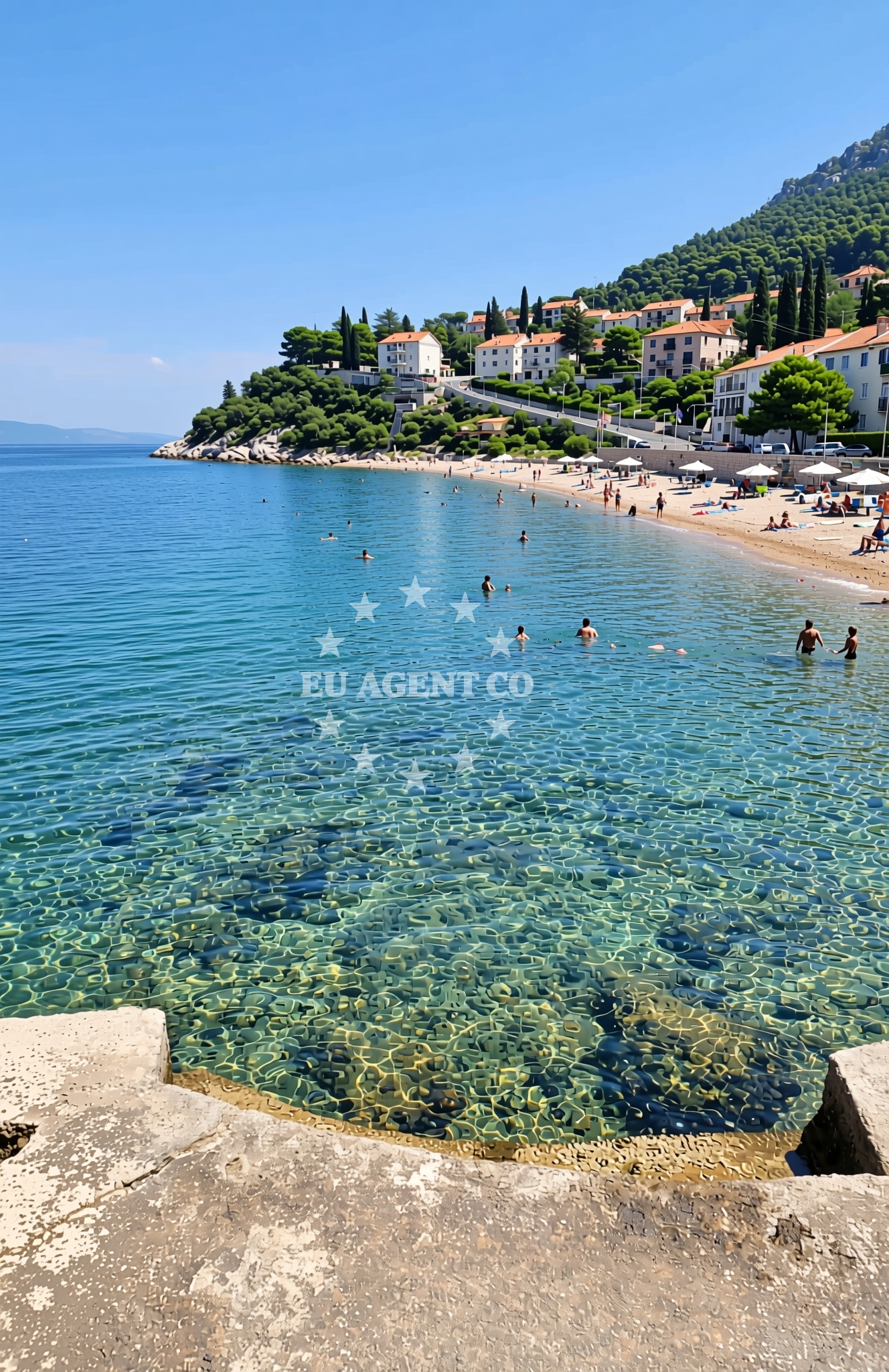Beach facilities and surroundings at Korinjak, Veli Iž (Iž) Beach in Korinjak
