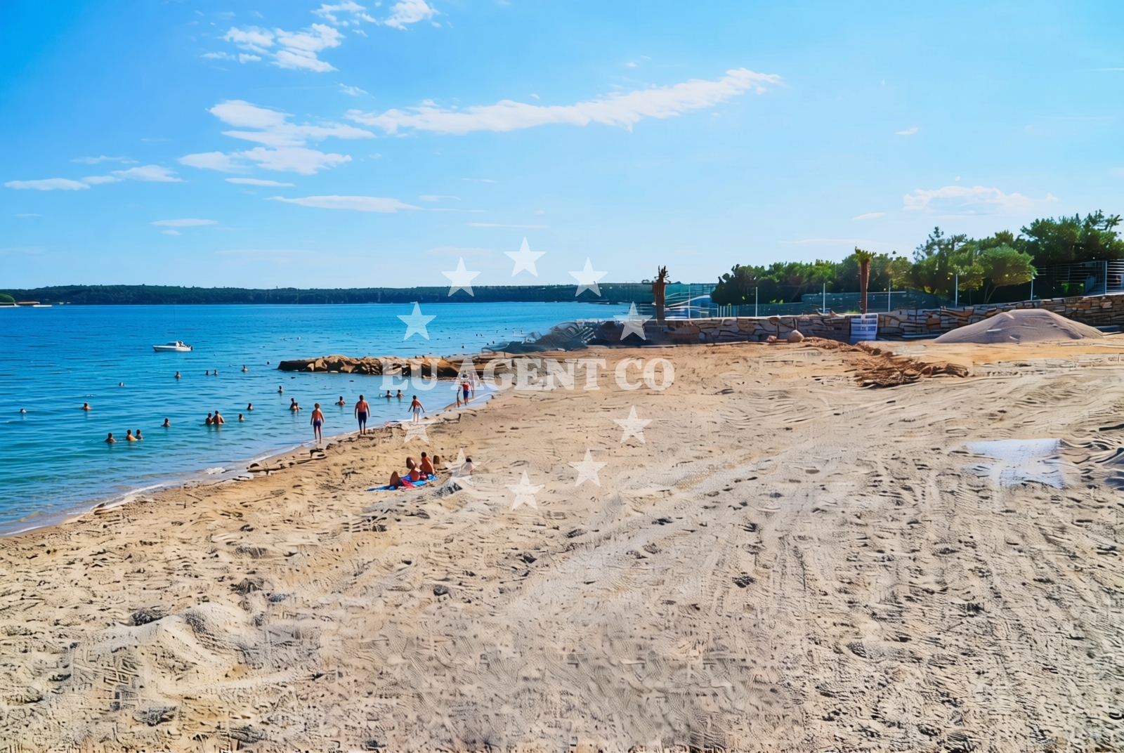 Beach facilities and surroundings at Kornić (Krk): beaches and coves (4) in Kornić (Krk)
