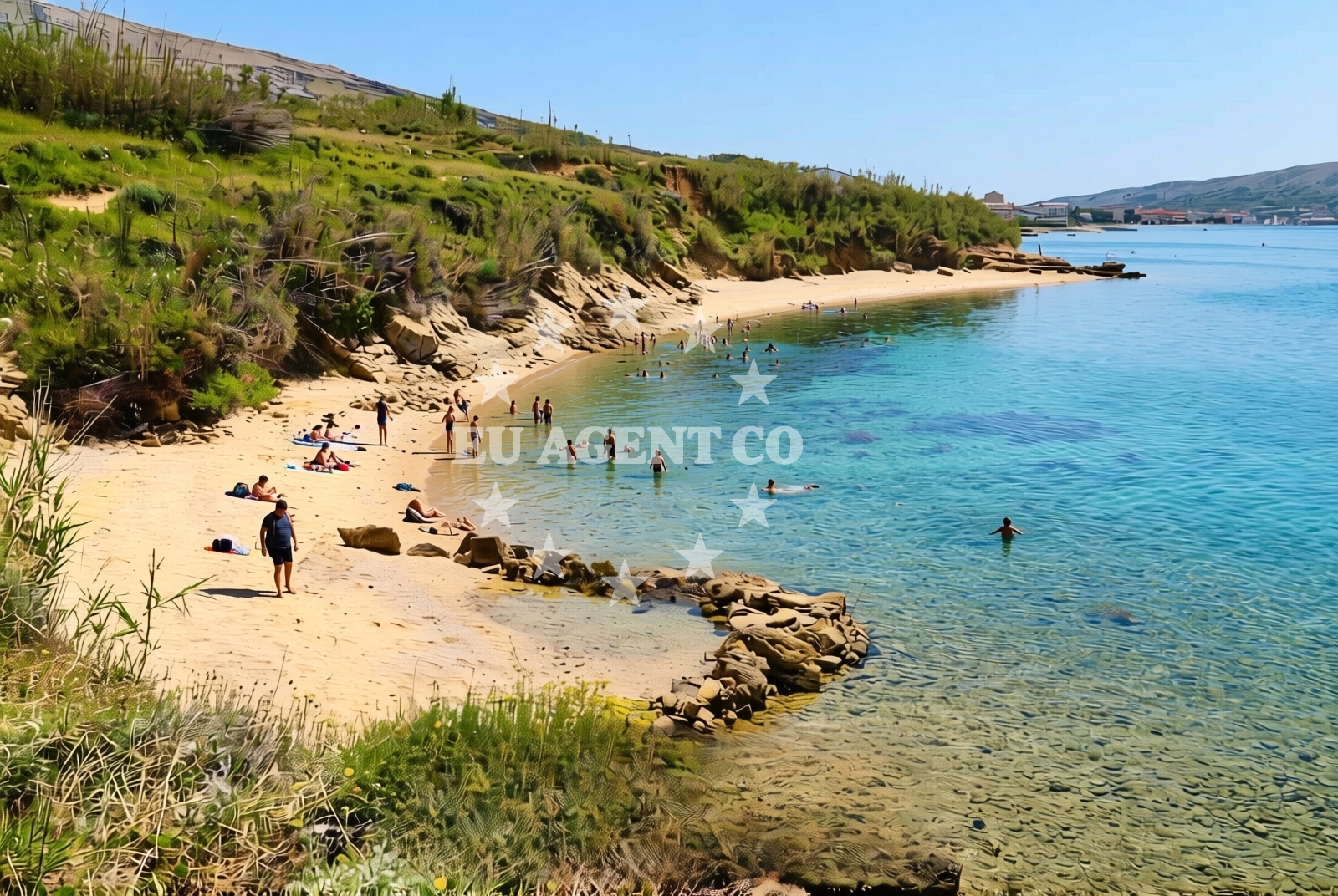 Beach facilities and surroundings at Kotice jug, Pag (Pag) Beach in Kotice jug