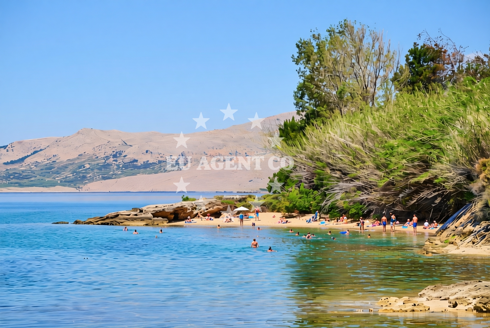 Shoreline and swimming area at Kotice sredina, Pag (Pag) Beach in Kotice sredina
