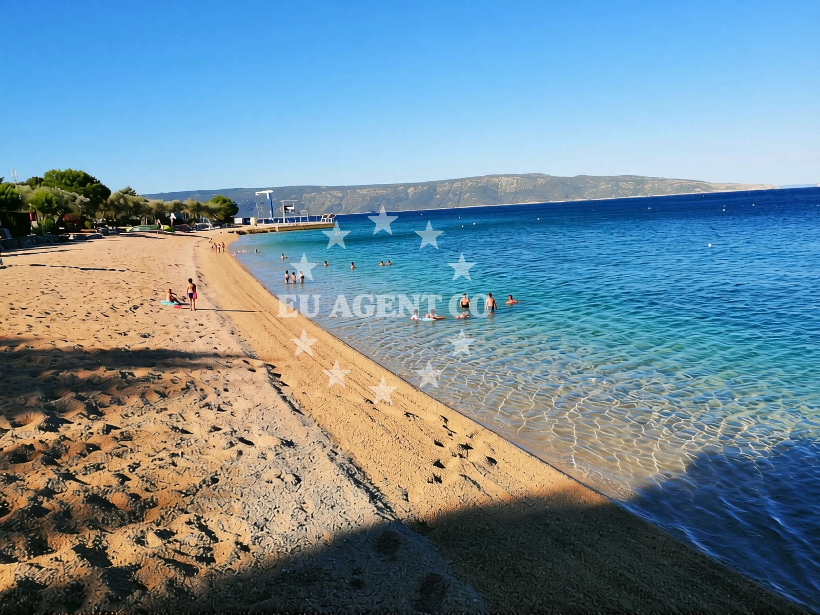 Sea and coastal view of Kovacine beach in Ulica Mate Solisa 15, Cres