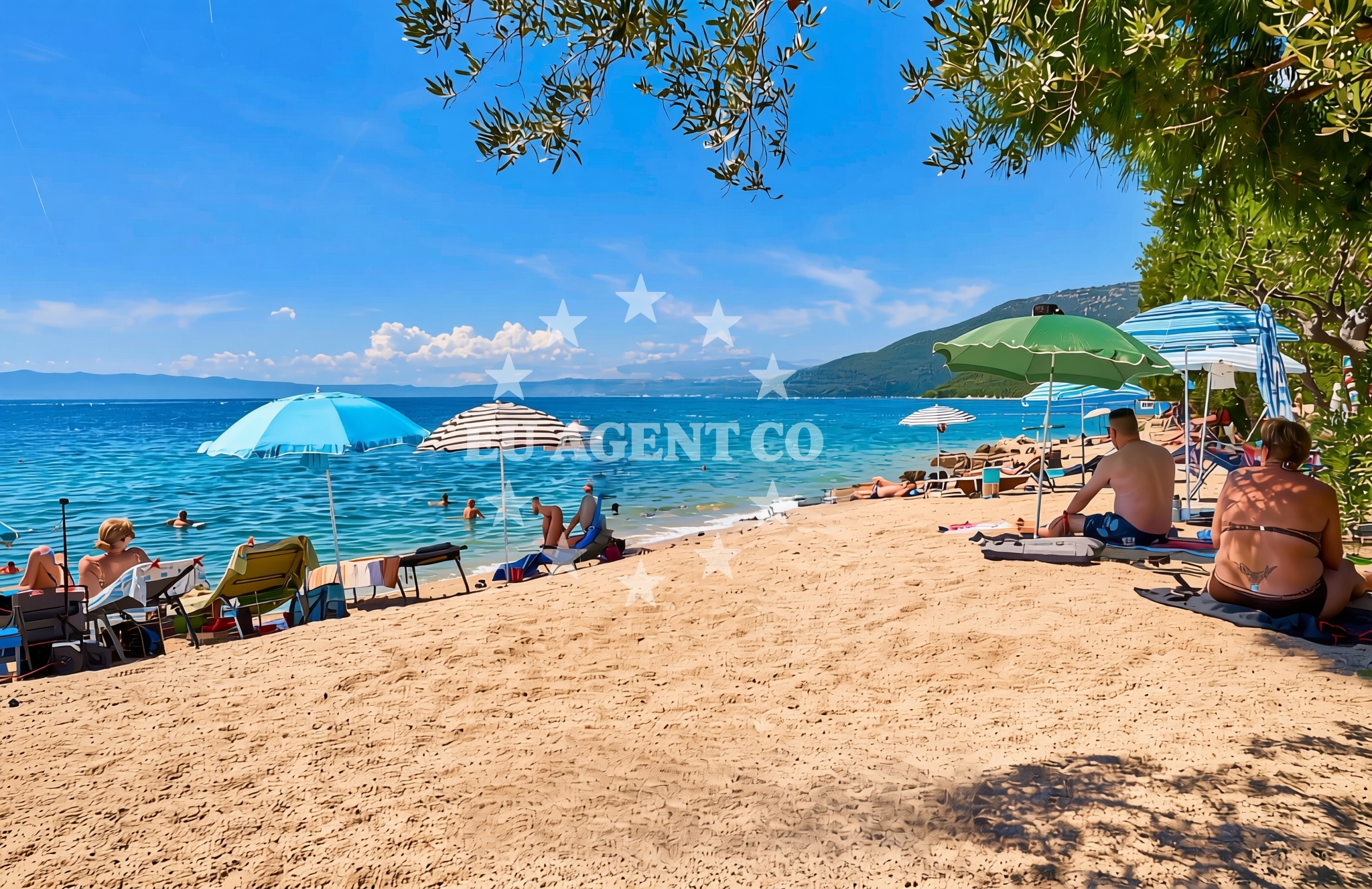 Beach facilities and surroundings at Kovačine (dog beach), Cres (Cres) Beach in Kovačine (plaža za pse)