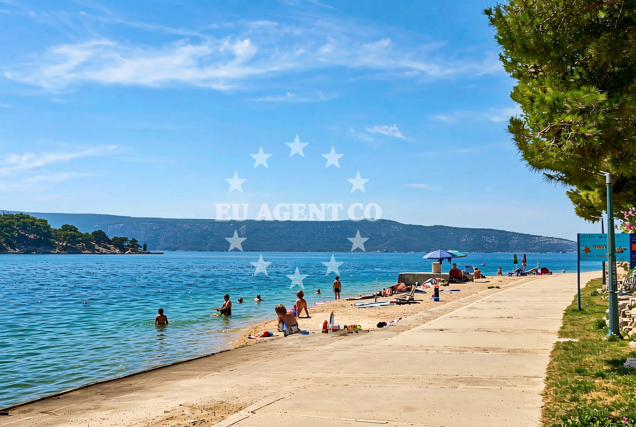 Additional view of Kovačine jug, Cres (Cres) Beach in Kovačine jug