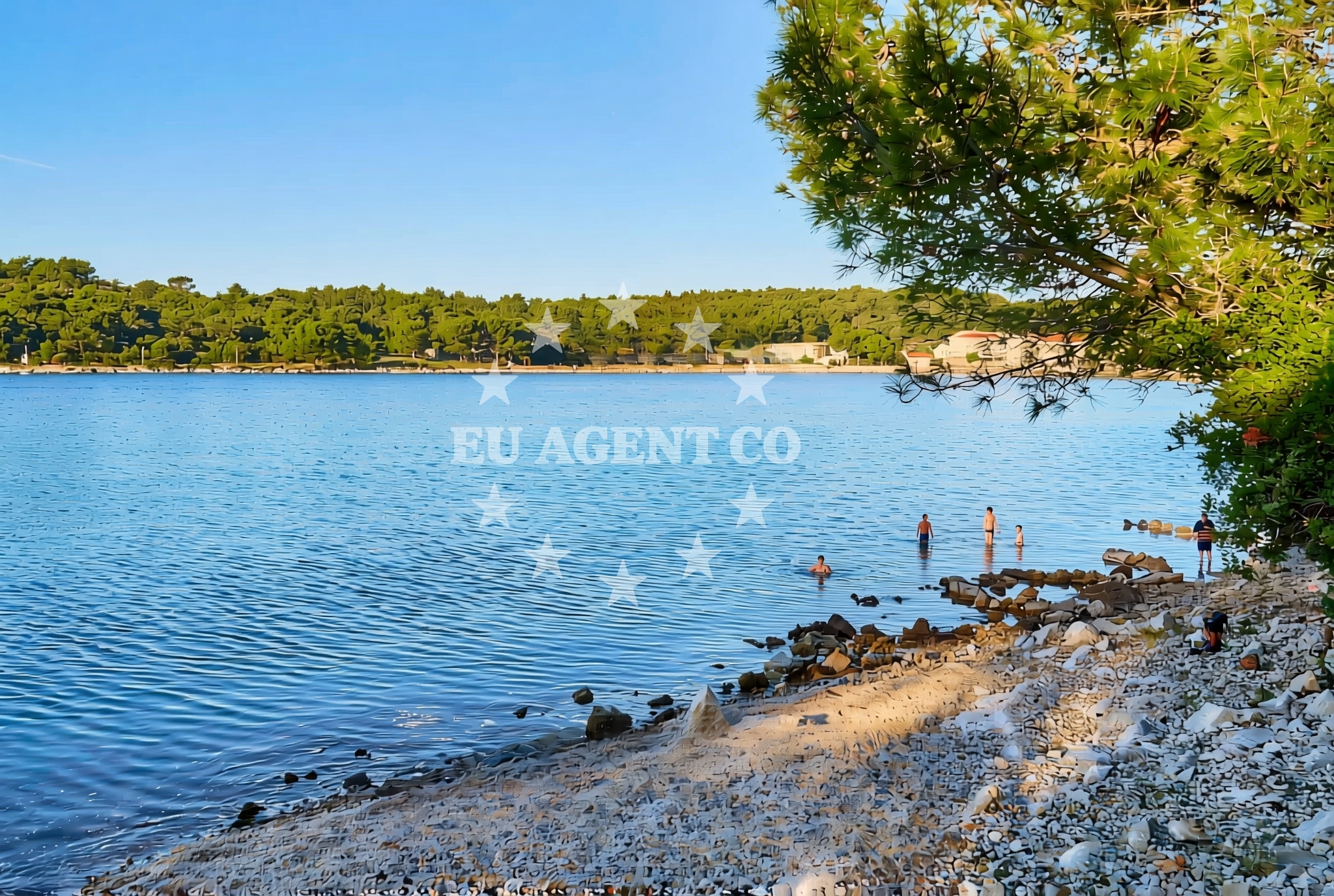 Overview of Kovčanje (dog beach), Mali Lošinj (Lošinj) Beach in Kovčanje (plaža za pse)