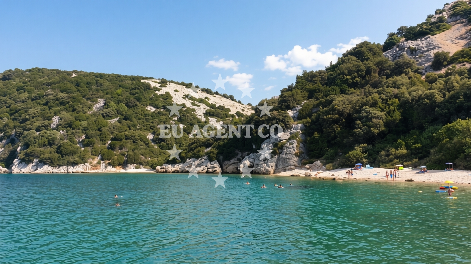 Overview of Kozica beach in 379 Supetarska Draga, Supetarska Draga