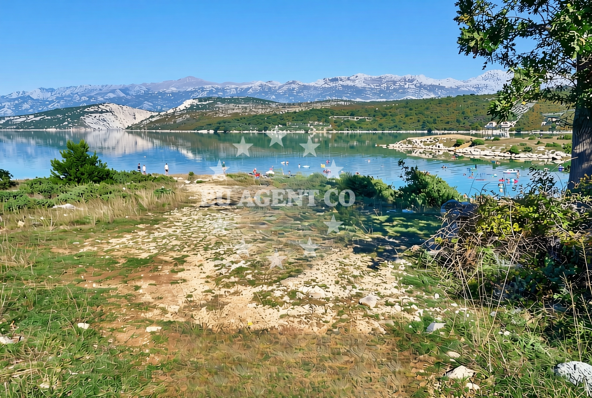 Beach facilities and surroundings at Kozjak, Kruševo (Obrovac) Beach in Kozjak