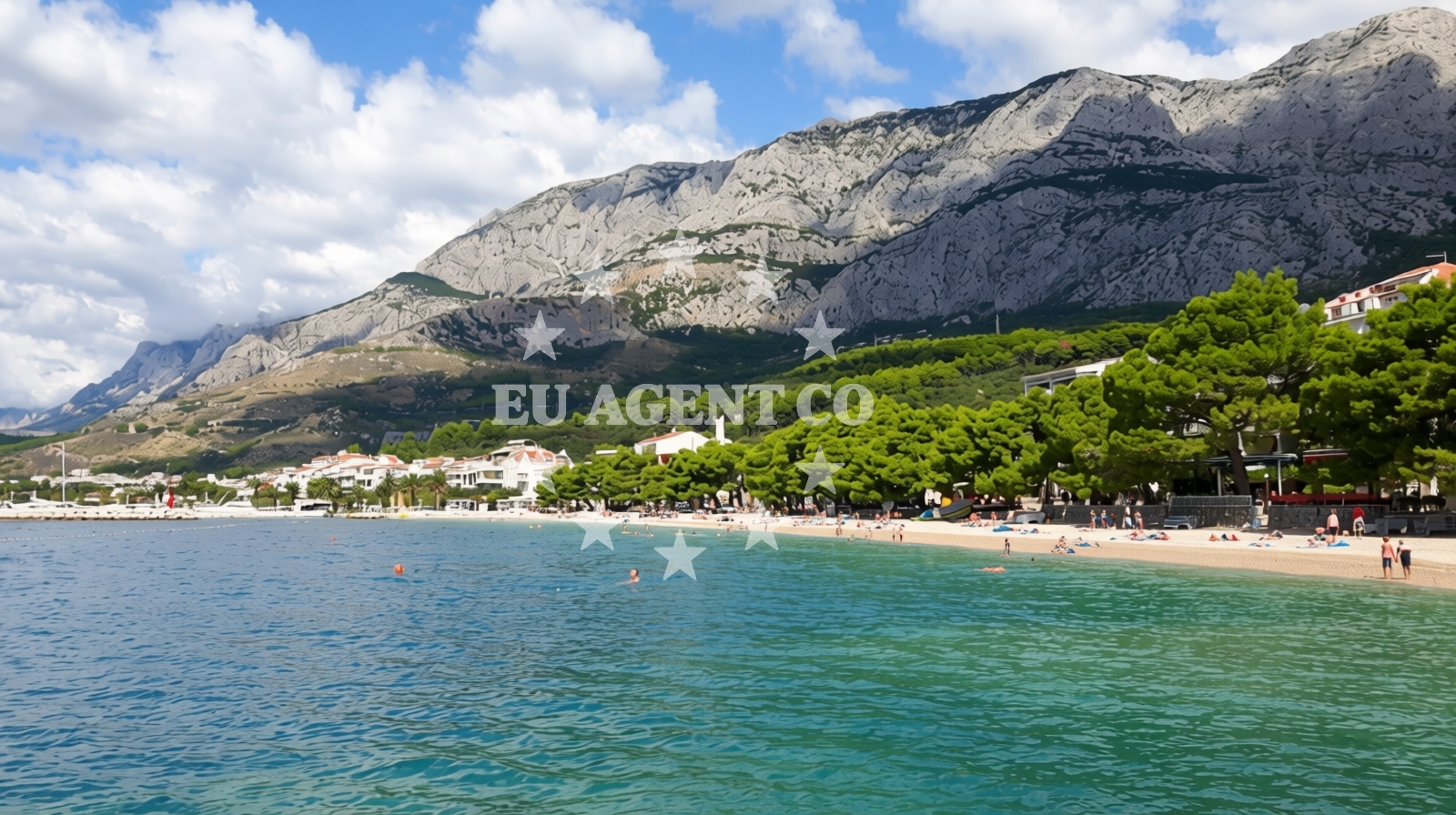 Overview of Kraj beach in Kraj 93, Tučepi