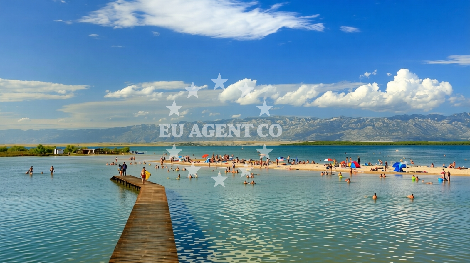 Sea and coastal view of Kraljicina plaza in Trg Zore dalmatinske 5, Nin