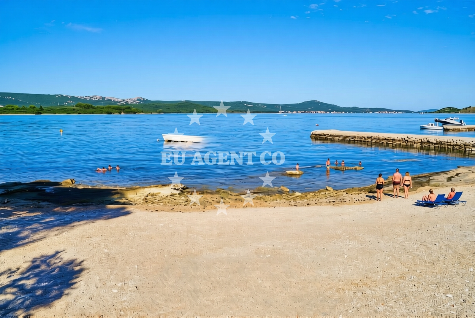 Shoreline and swimming area at Krča, Turanj Beach in Krča