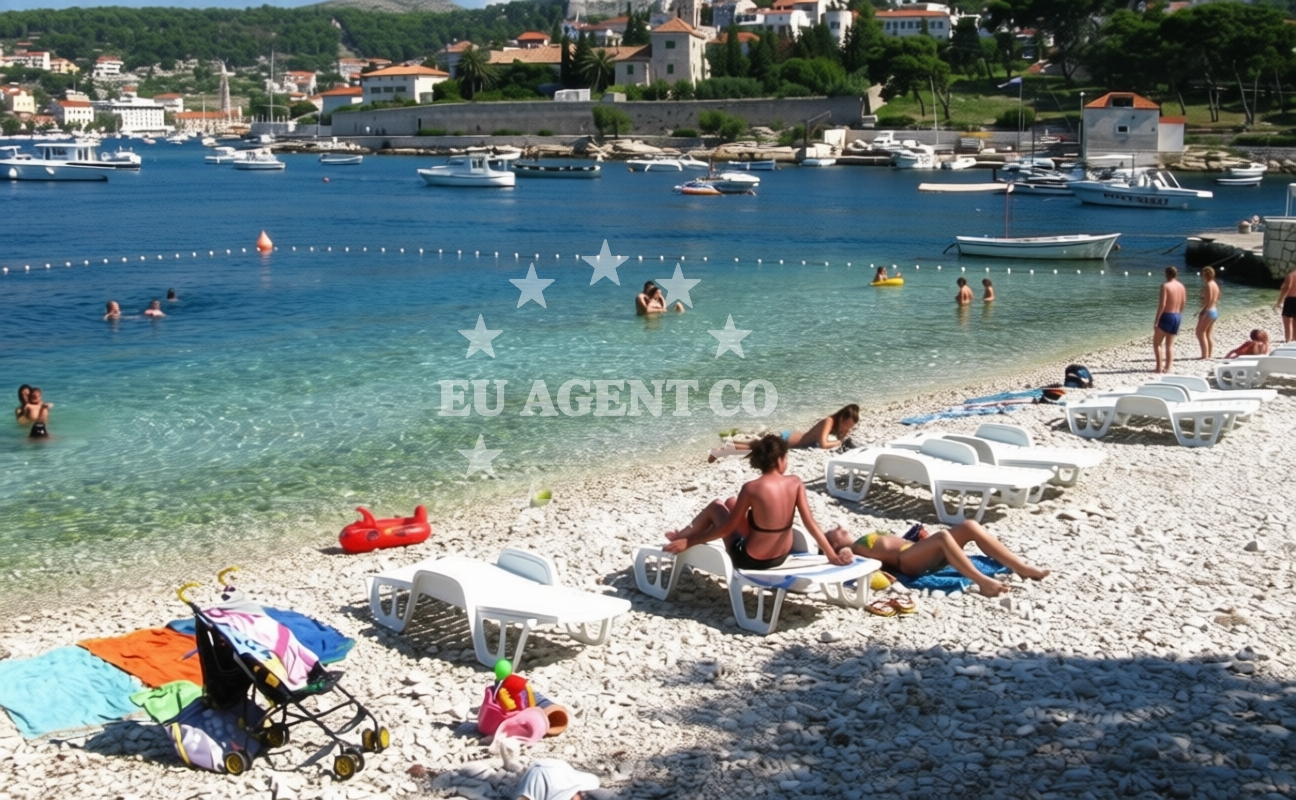 Additional view of Krizna Luka in 83 Kroz Burak, Hvar