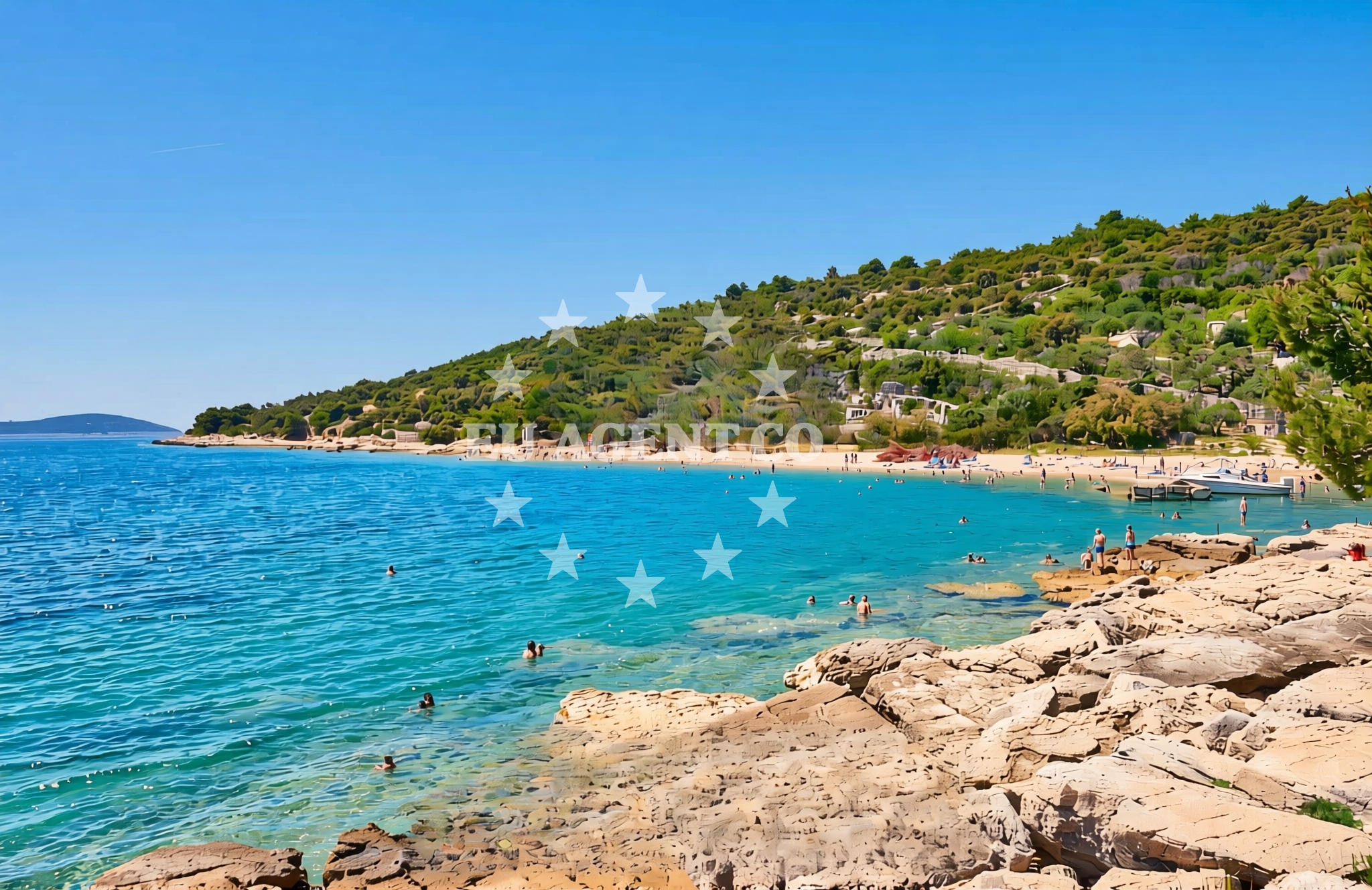 Shoreline and swimming area at Krknjaš, Drvenik Veliki (Drvenik Veli) Beach in Krknjaš