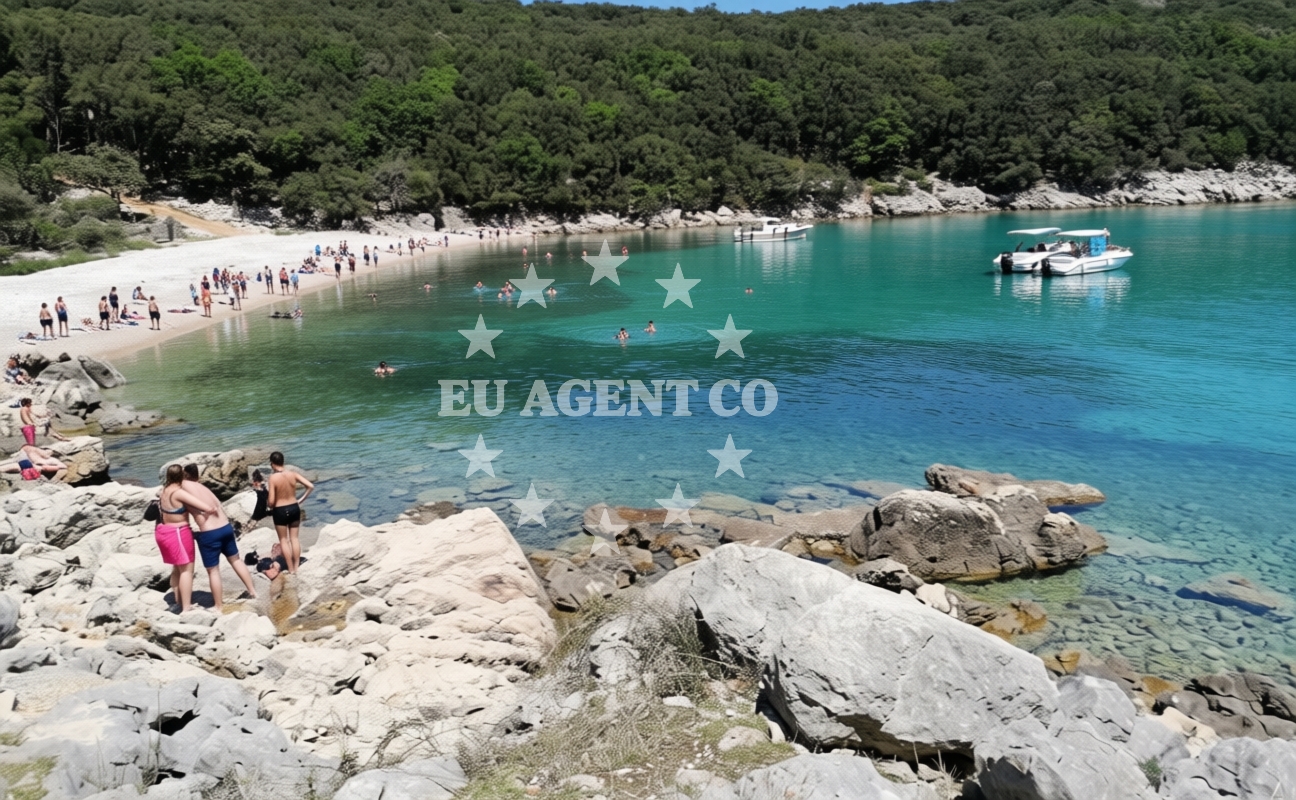 Additional view of Kruscica beach in Merag 2, Cres, Cres