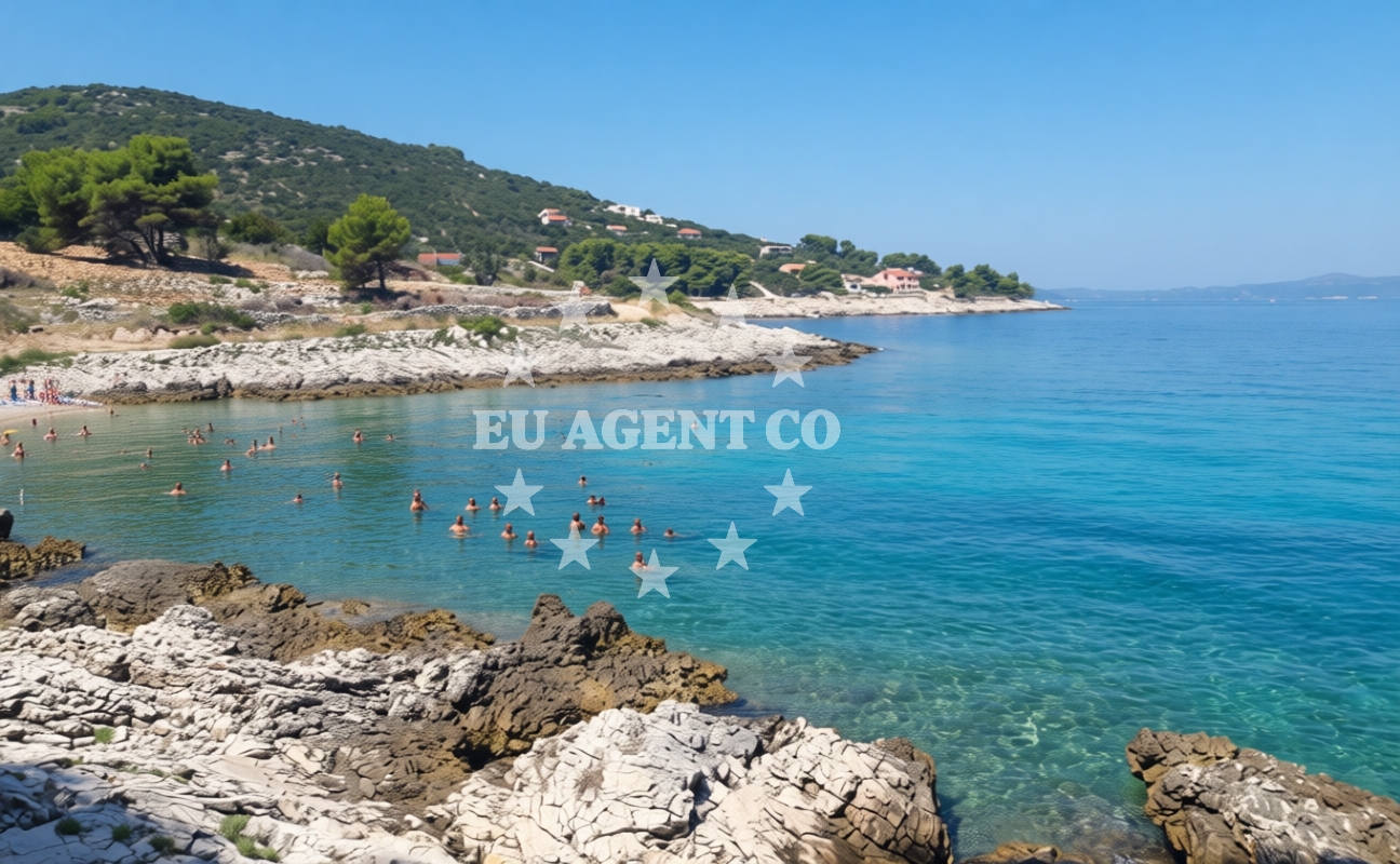Sea and coastal view of Krusica beach in Stari put 46, Rogač