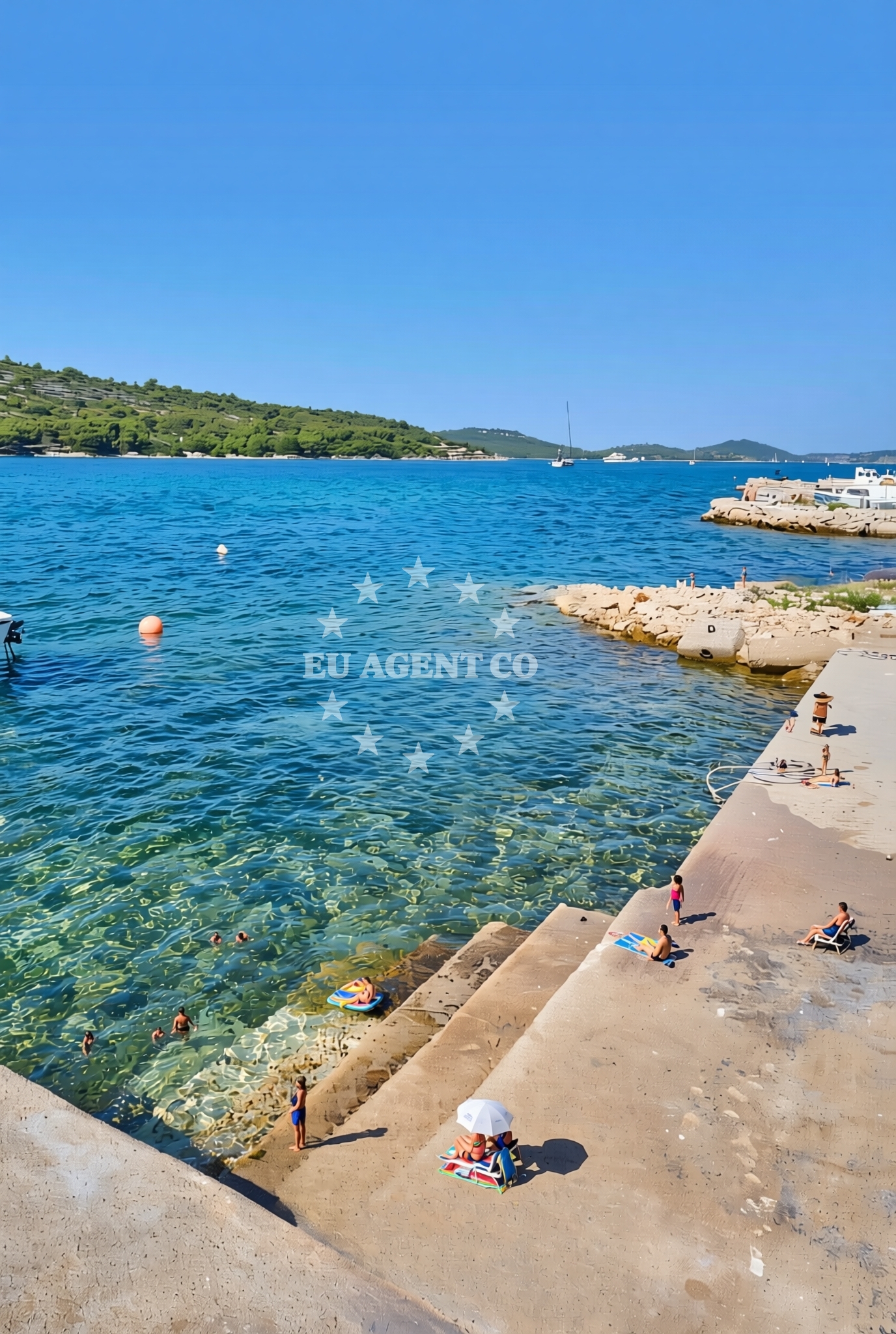 Beach facilities and surroundings at Kružić (Zapadna obala), Kaprije (Kaprije) Beach in Kružić (Zapadna obala)