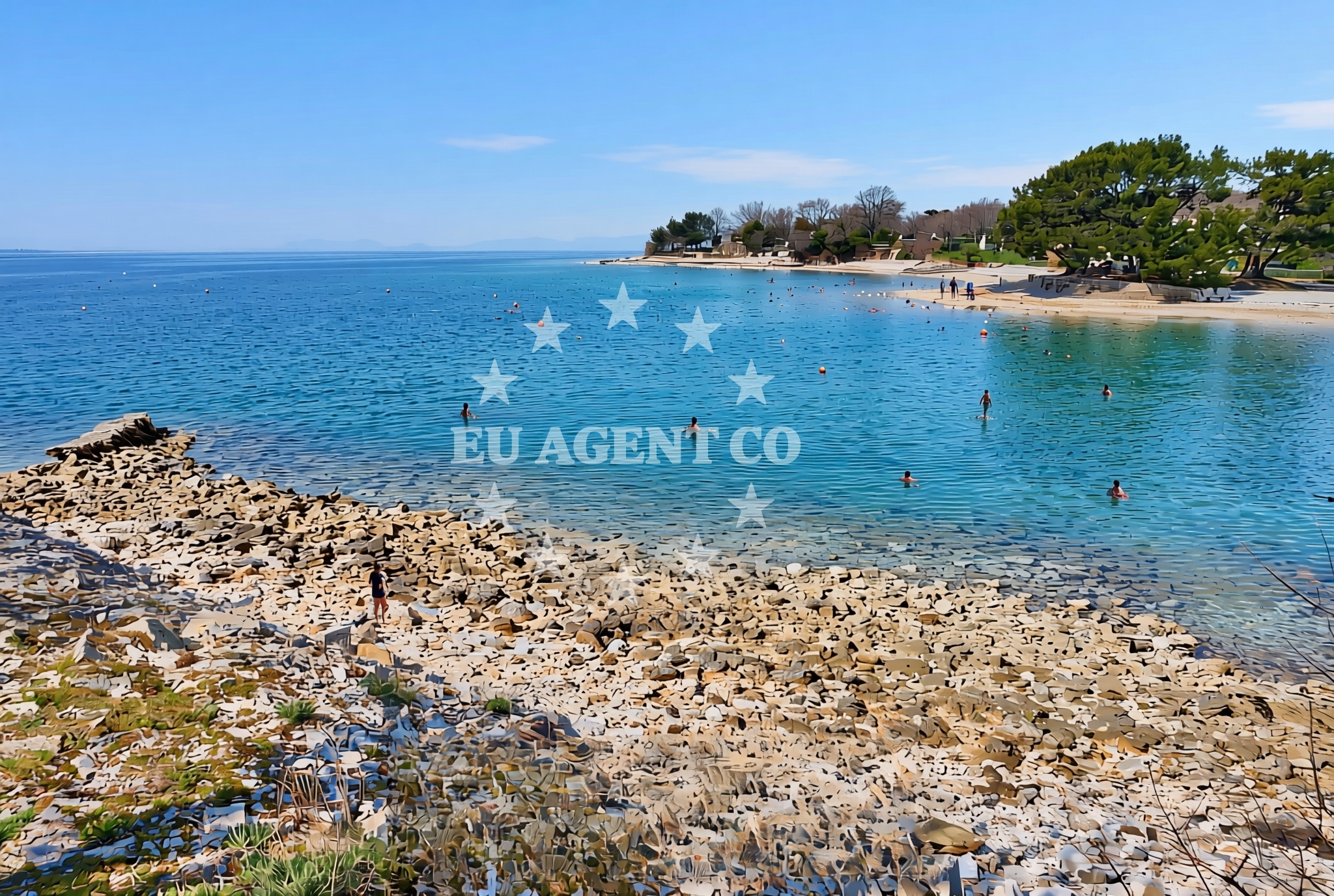Overview of Kupanja istok (dog beach), Vabriga Beach in Kupanja istok (plaža za pse)