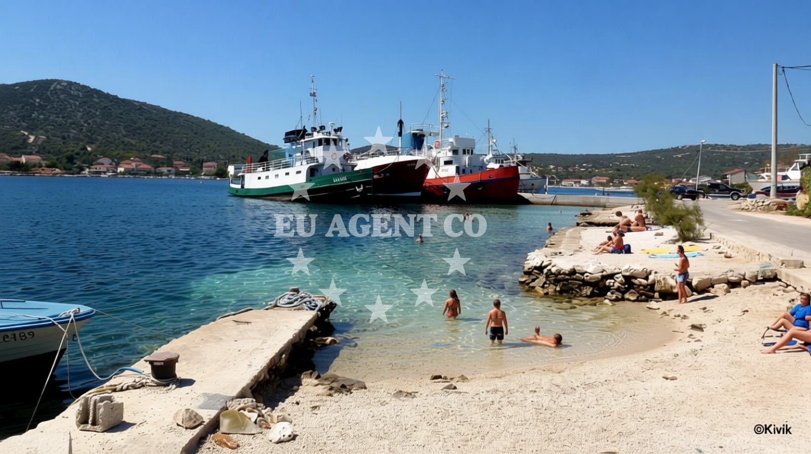 Overview of Kupinica beach in , Vinišće