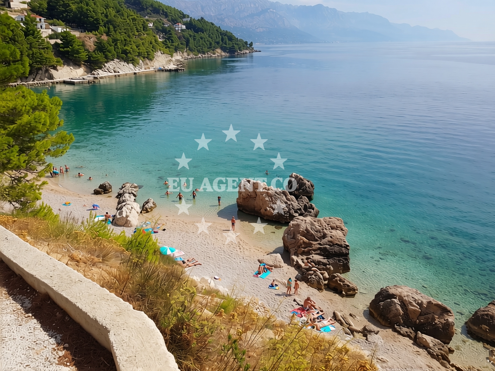 Overview of Kutlesa beach in Tabaci 2, Mimice