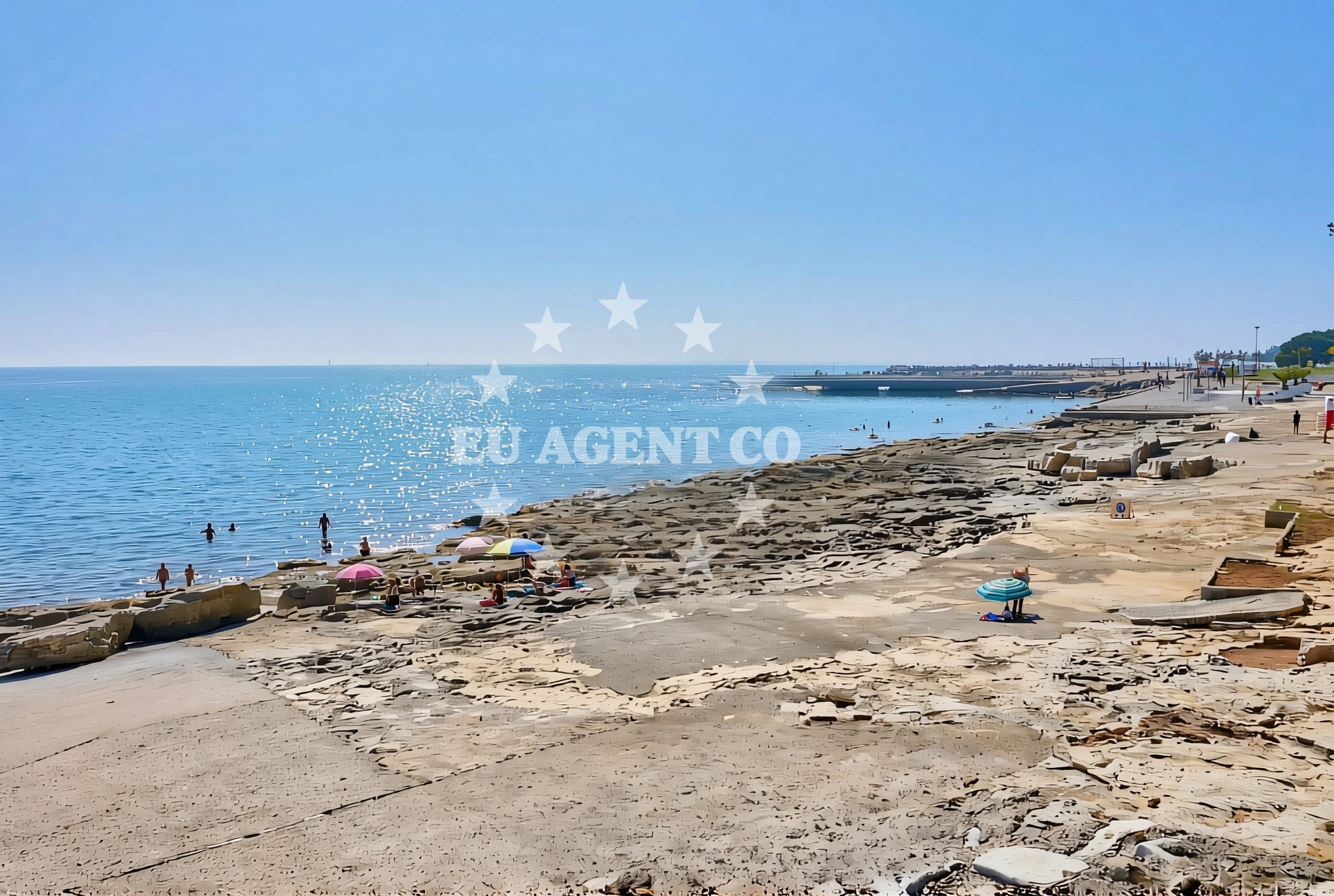 Shoreline and swimming area at Laguna, Novigrad (Istarska županija) Beach in Laguna