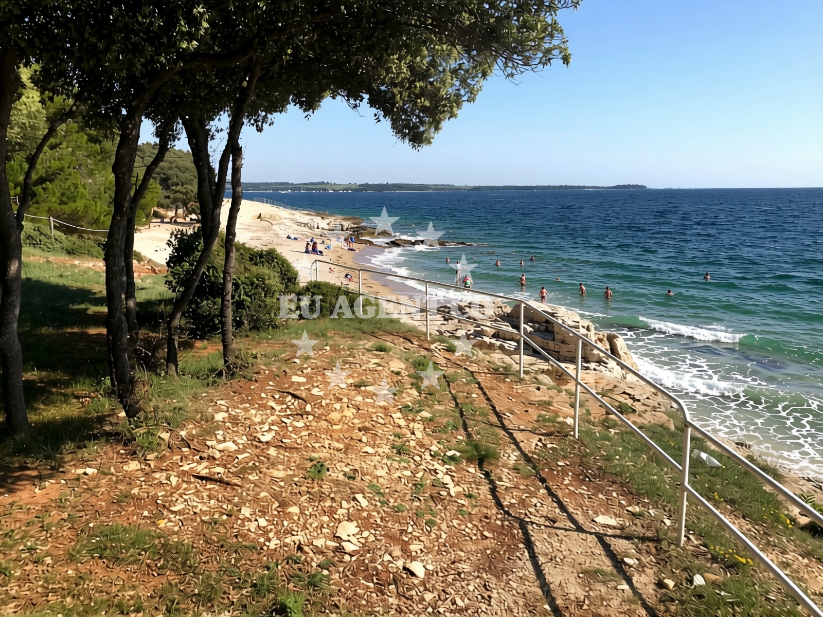 Additional view of Lanterna II beach in Lanterna 6, Tar