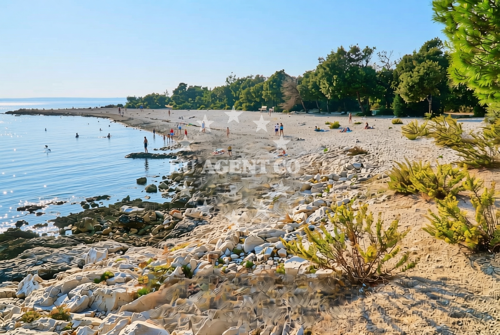 Shoreline and swimming area at Lanterna, Šimuni (Pag) Beach in Lanterna