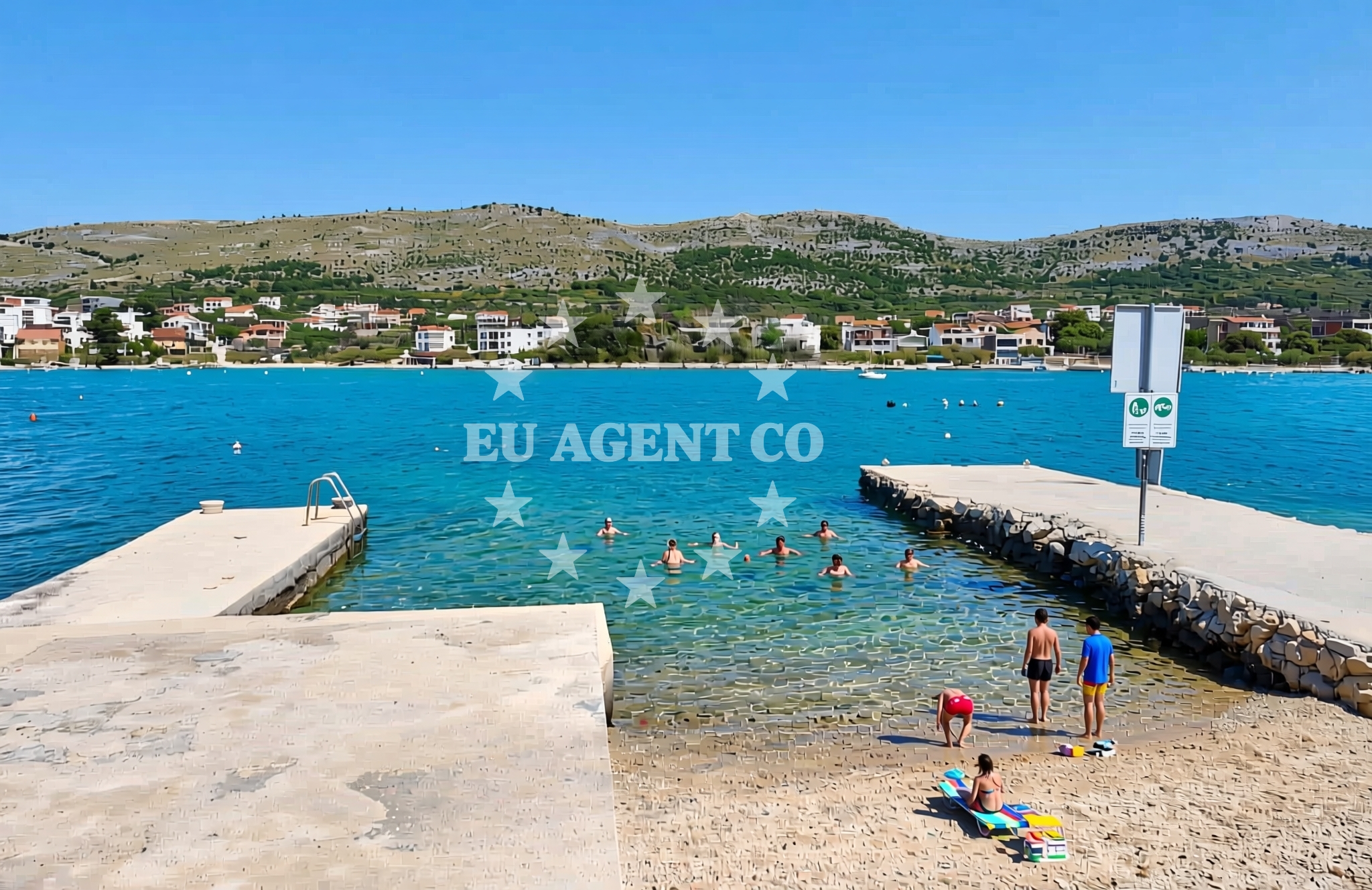 Beach facilities and surroundings at Laz, Grebaštica Beach in Laz