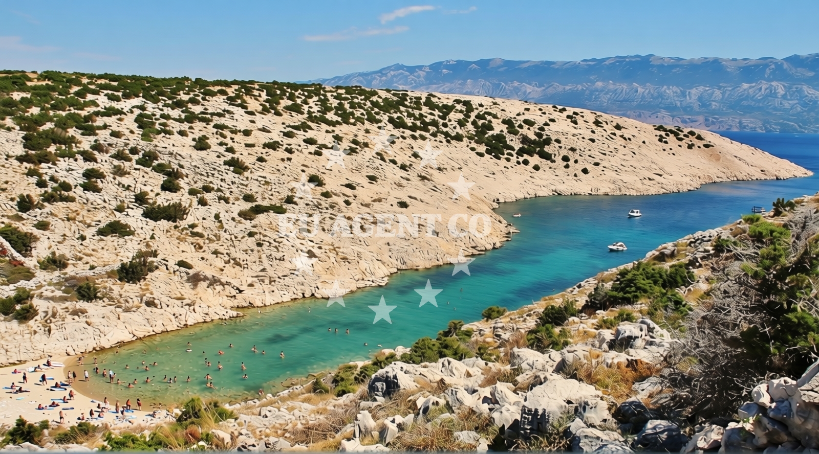 Overview of Lizard's beach in Škuncini Stani 32, Novalja