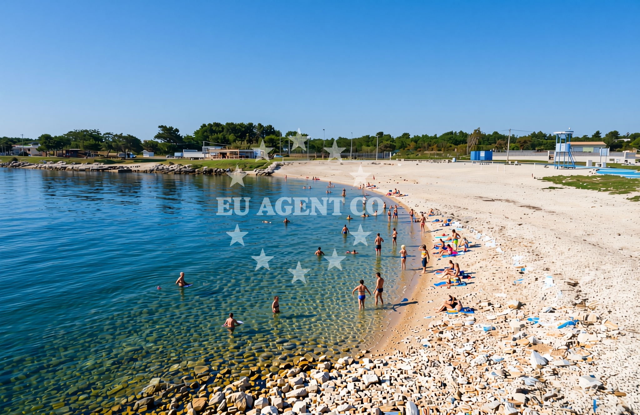 Beach facilities and surroundings at Ližnjan: beaches and coves (11) in Ližnjan
