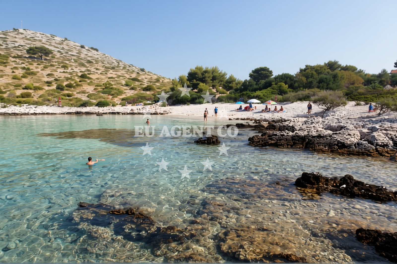 Sea and coastal view of Lojena beach in Otok Žut 52, Pristanišće