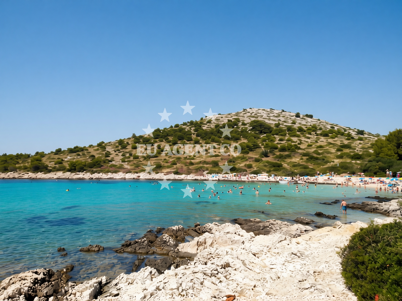 Additional view of Lojena beach in Otok Žut 52, Pristanišće