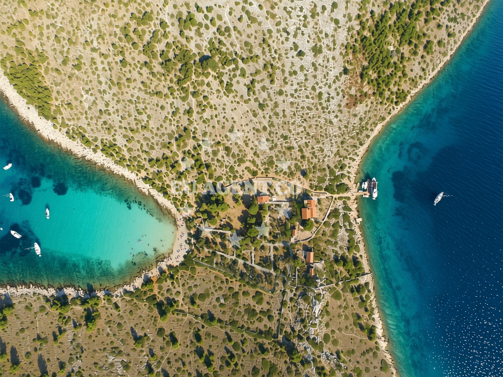 Additional view of Lojena beach in Otok Žut 52, Pristanišće
