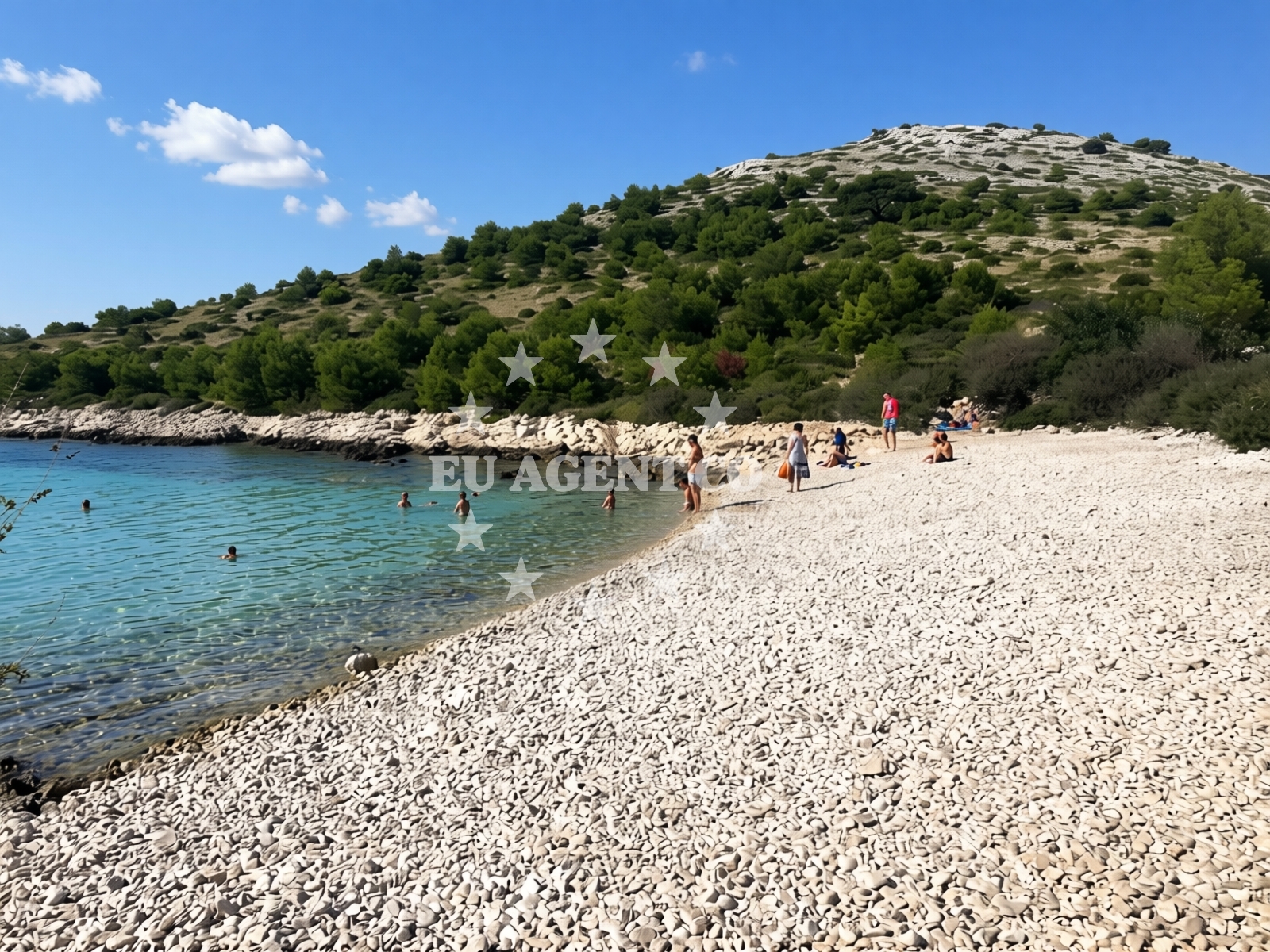 Additional view of Lojena beach in Otok Žut 52, Pristanišće