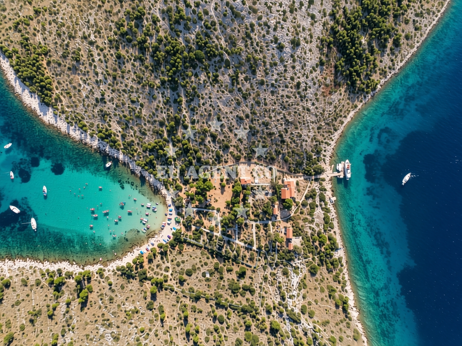 Additional view of Lojena beach in Otok Žut 52, Pristanišće