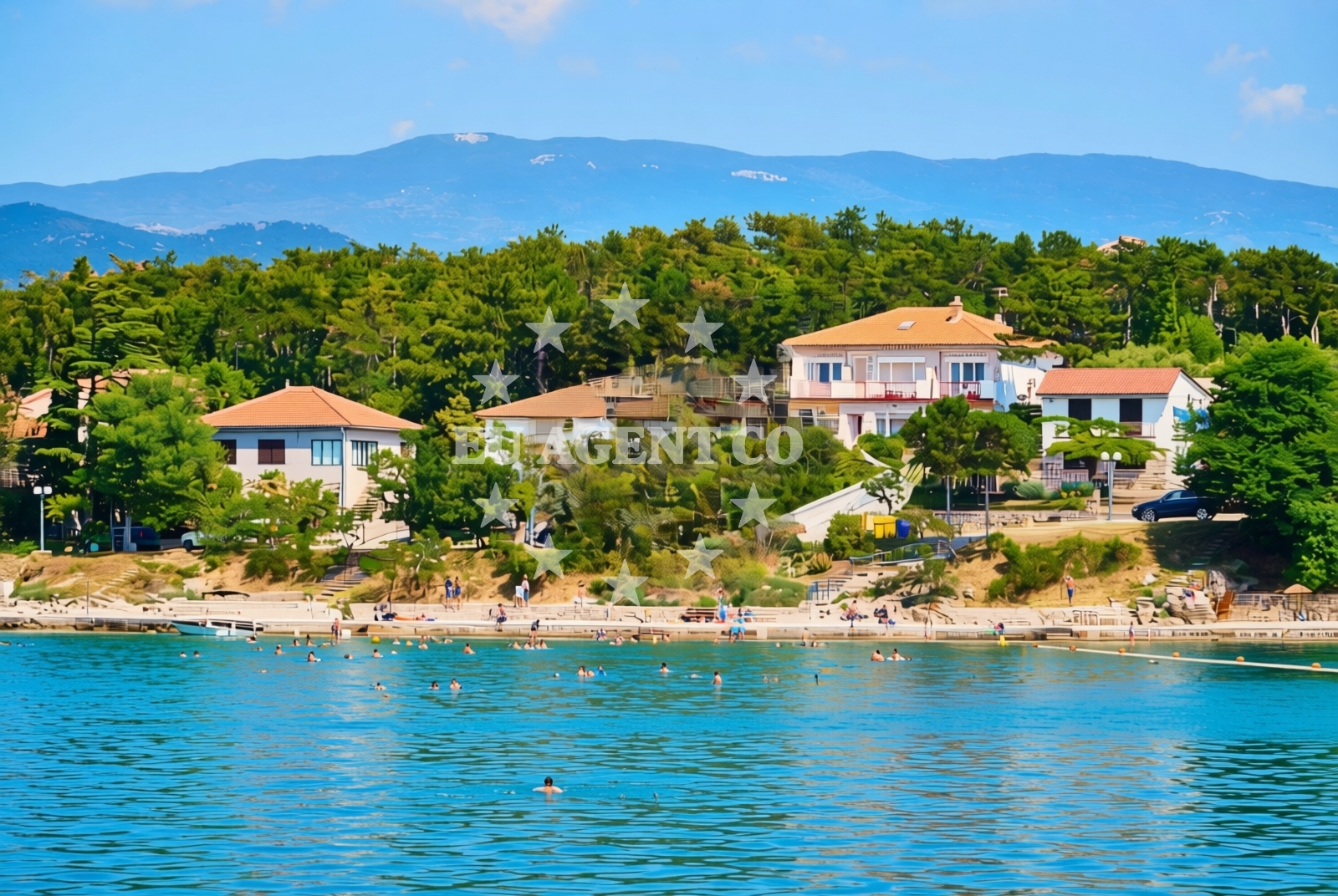 Shoreline and swimming area at Lokvišća jug, Šilo (Krk) Beach in Lokvišća jug