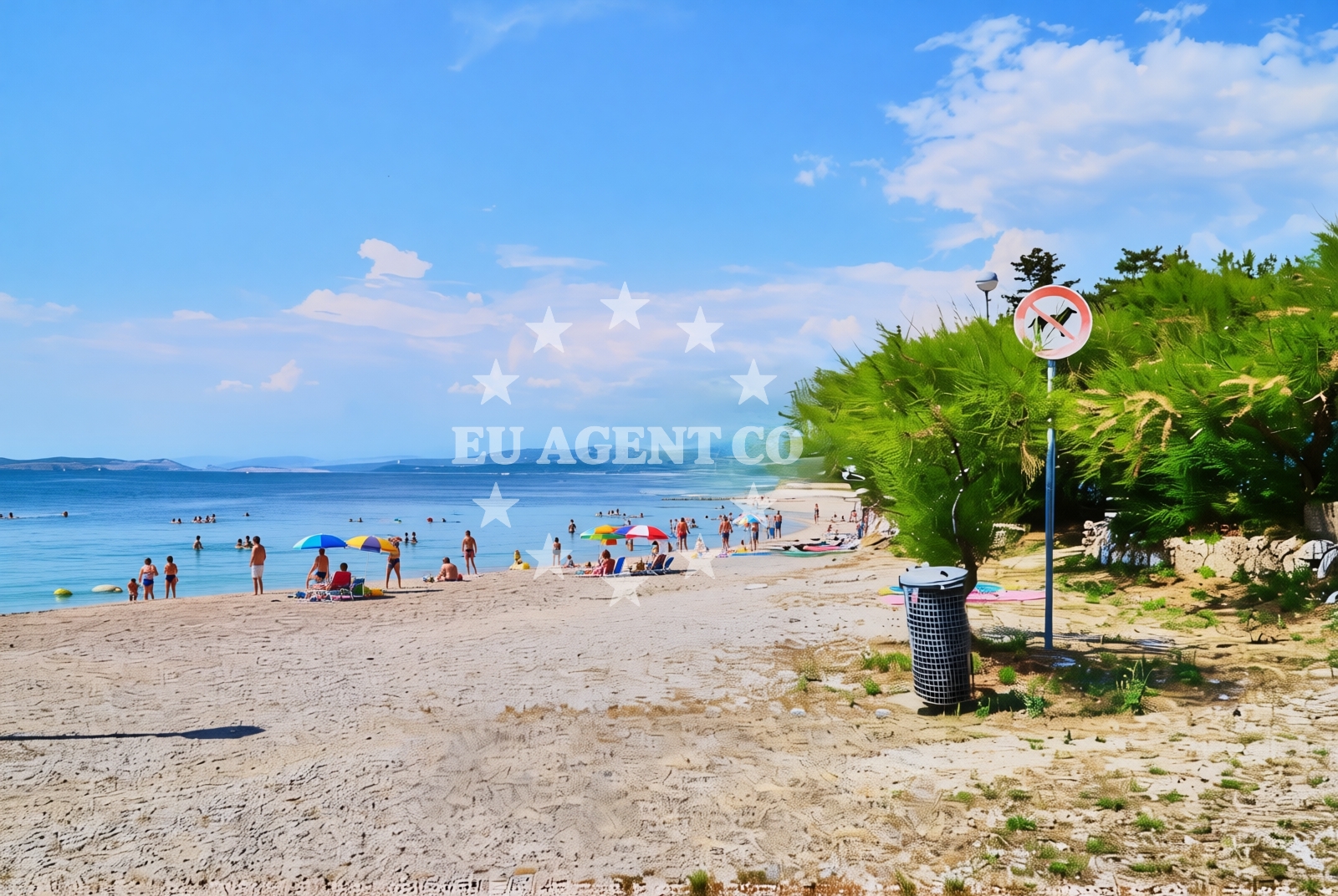 Shoreline and swimming area at Lokvišća sjever, Šilo (Krk) Beach in Lokvišća sjever