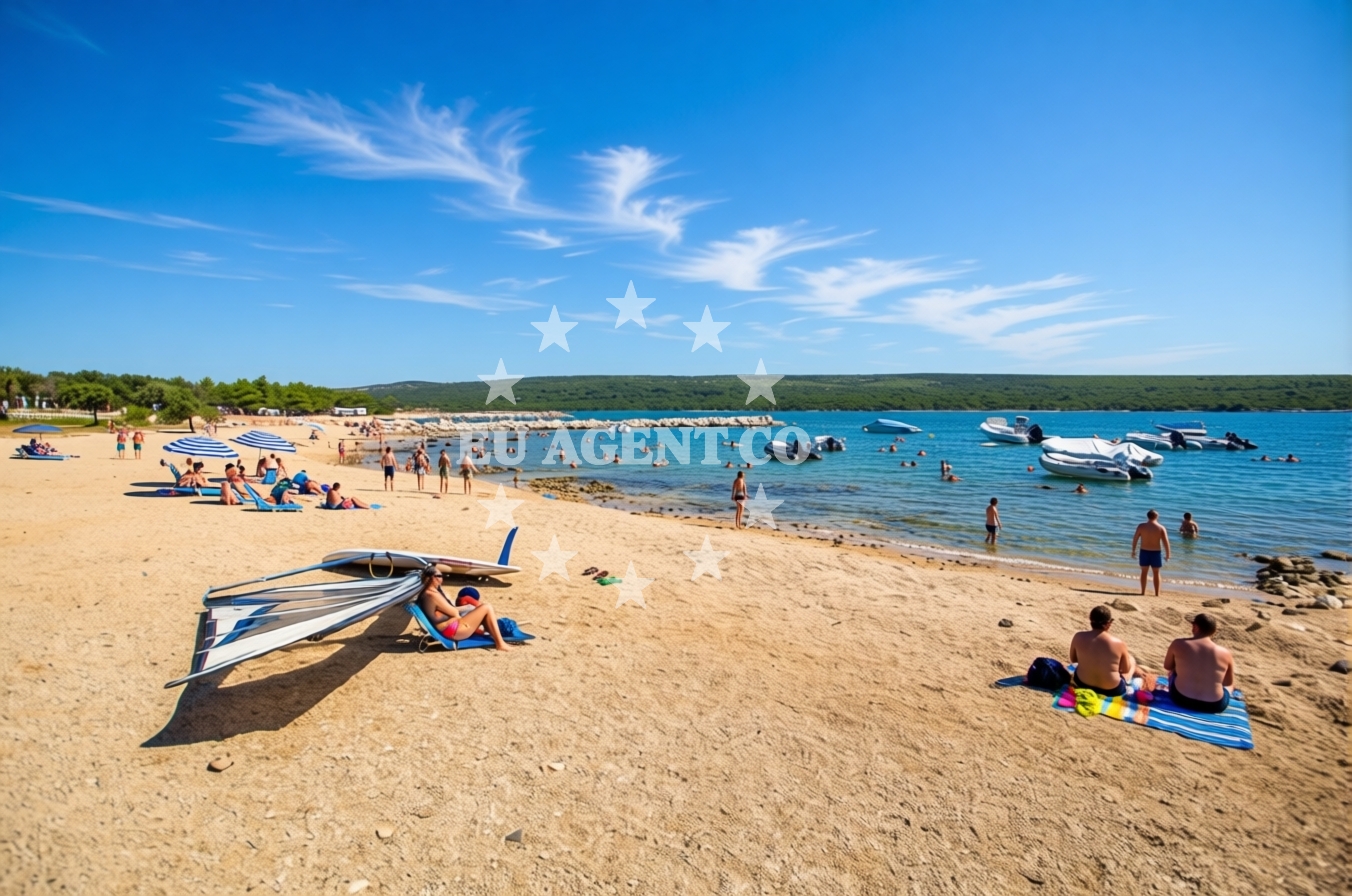 Additional view of Lopari beach