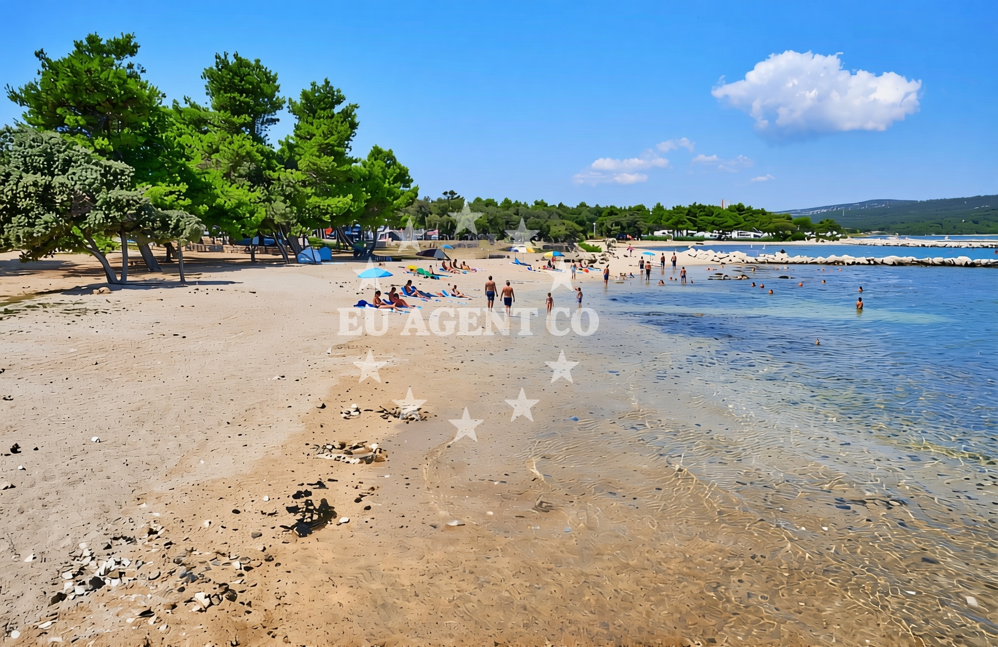Additional view of Lopari beach