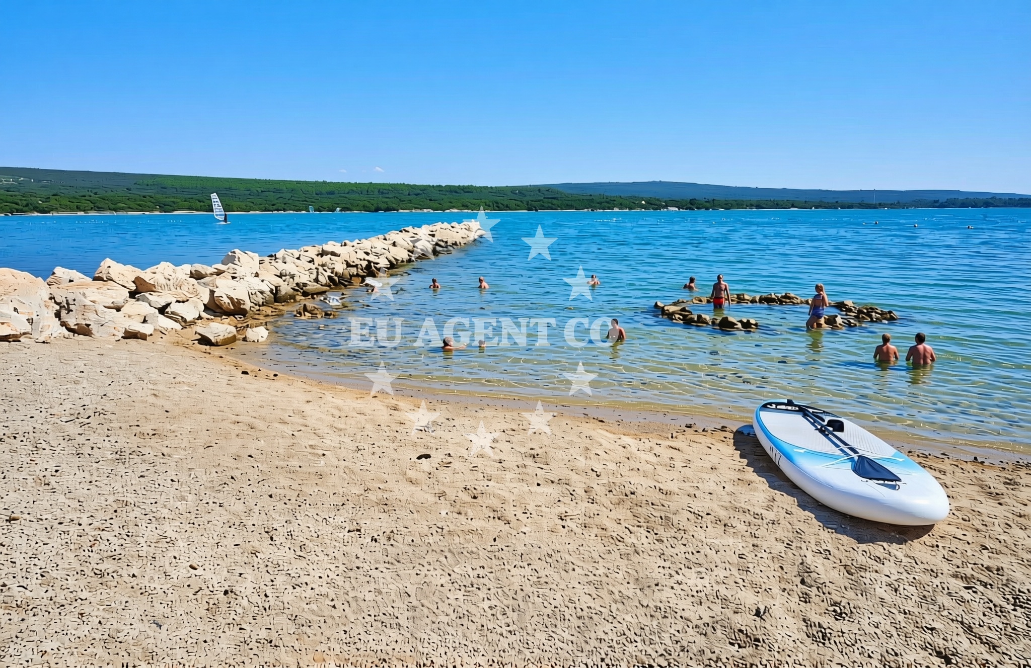 Additional view of Lopari beach
