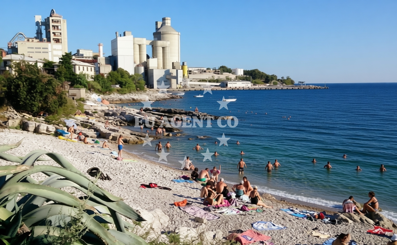 Sea and coastal view of Loreta beach in Koromačno 29, Koromačno