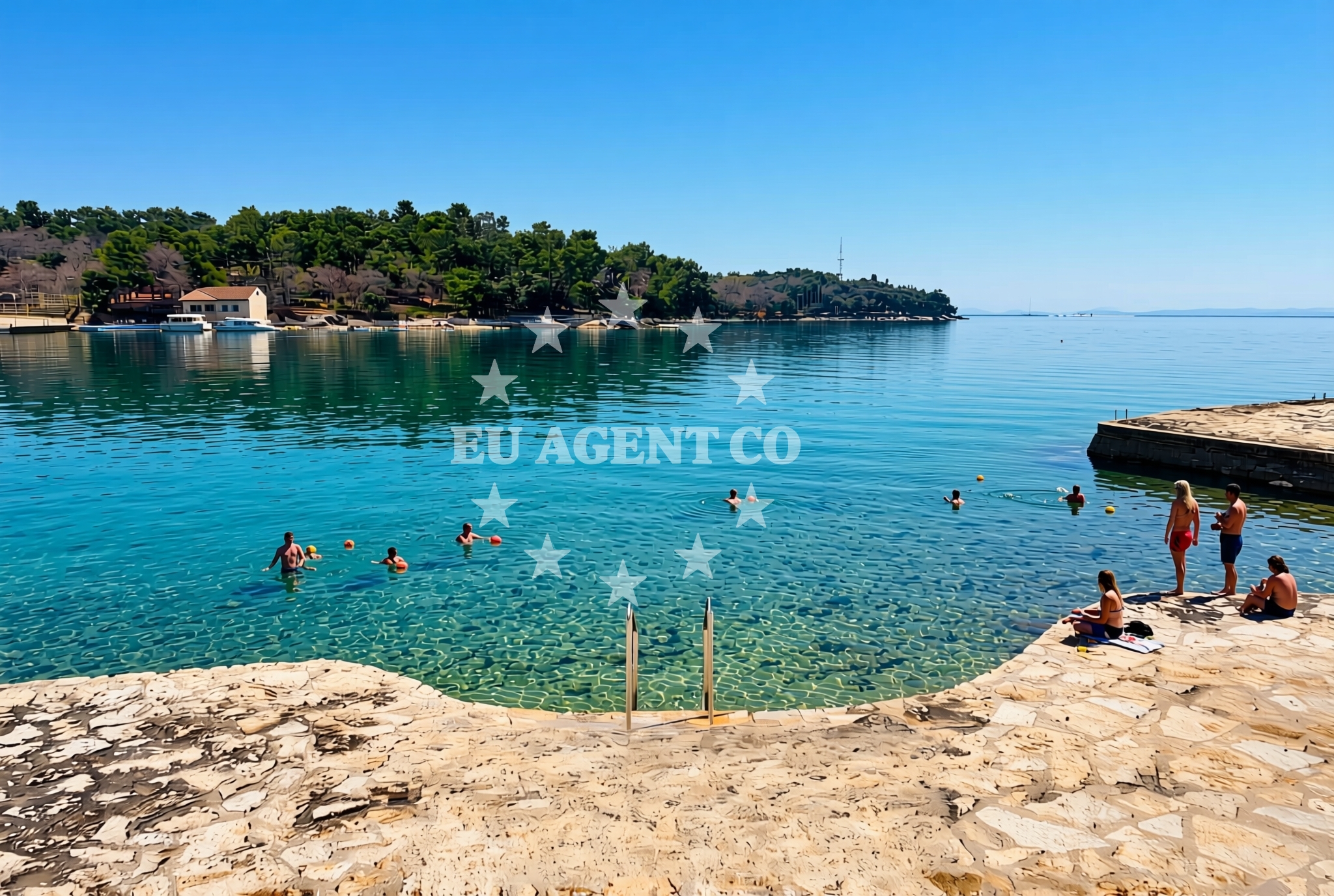 Beach facilities and surroundings at Lotosi, Poreč Beach in Lotosi