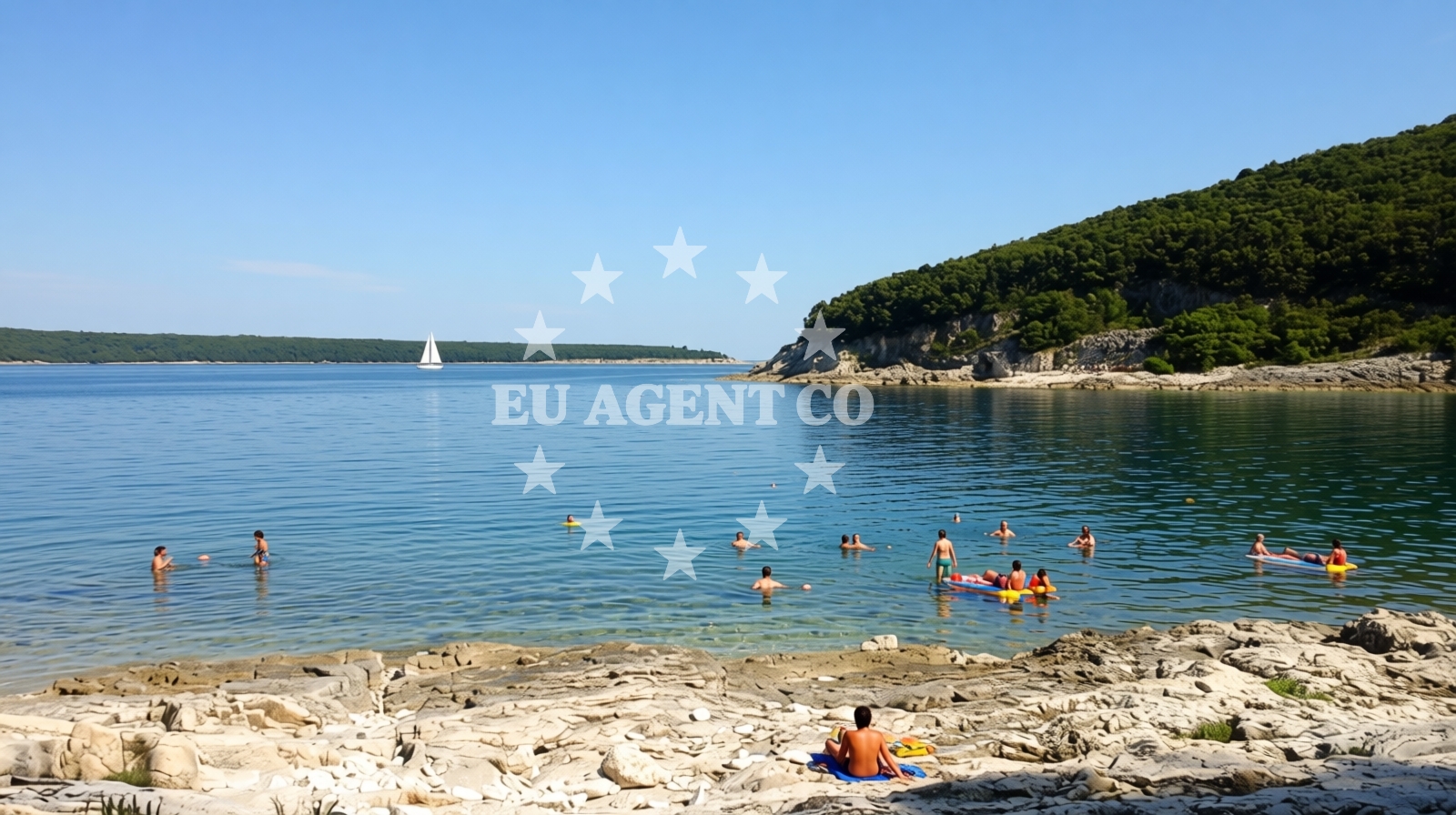 Beach facilities and surroundings at Loverica beach in Luka Krnica b.b., Krnica
