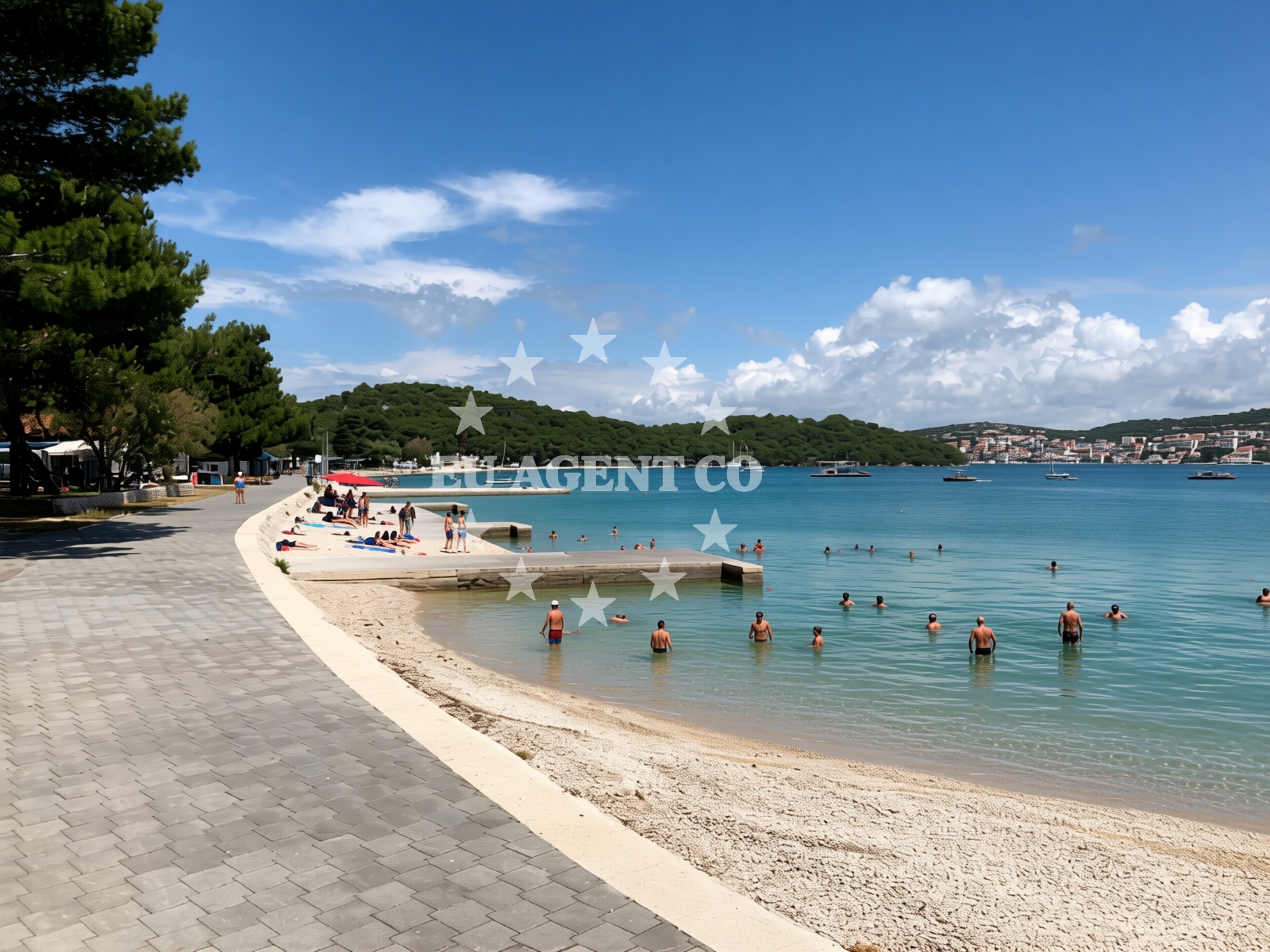 Beach facilities and surroundings at Lovisca beach in Uvala Lovišća 1B, Jezera