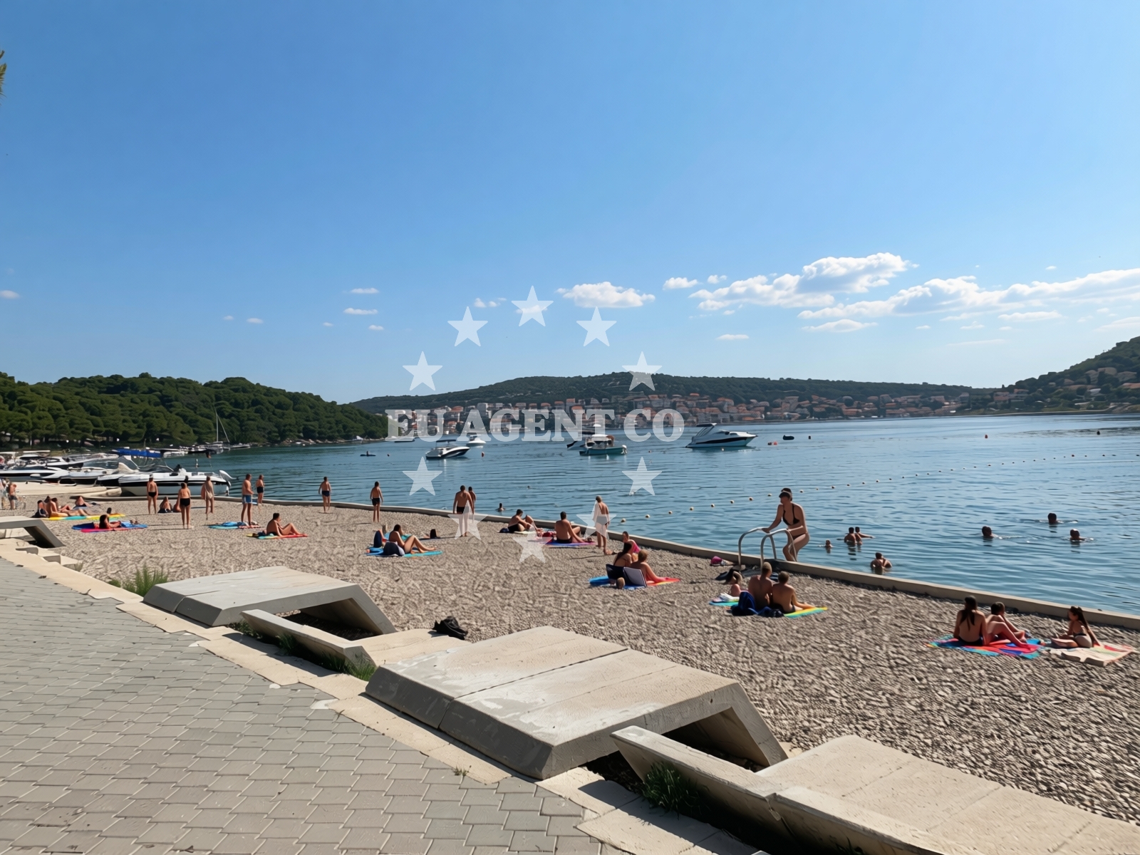 Additional view of Lovisca beach in Uvala Lovišća 1B, Jezera