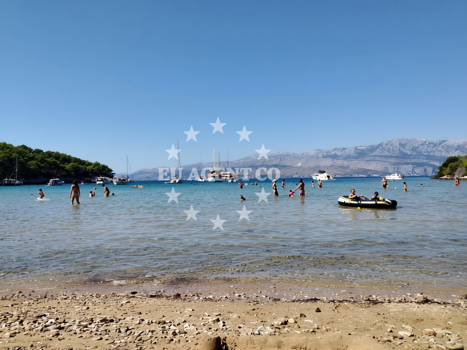 Beach facilities and surroundings at Lovrecina beach in LOVREČINA, Postira