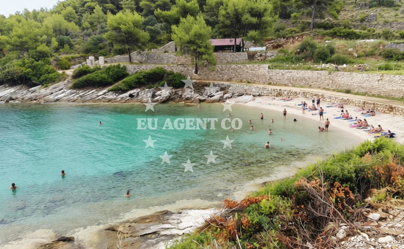 Beach facilities and surroundings at Lovrecina beach II in Vela Lozna (Postira), Postira