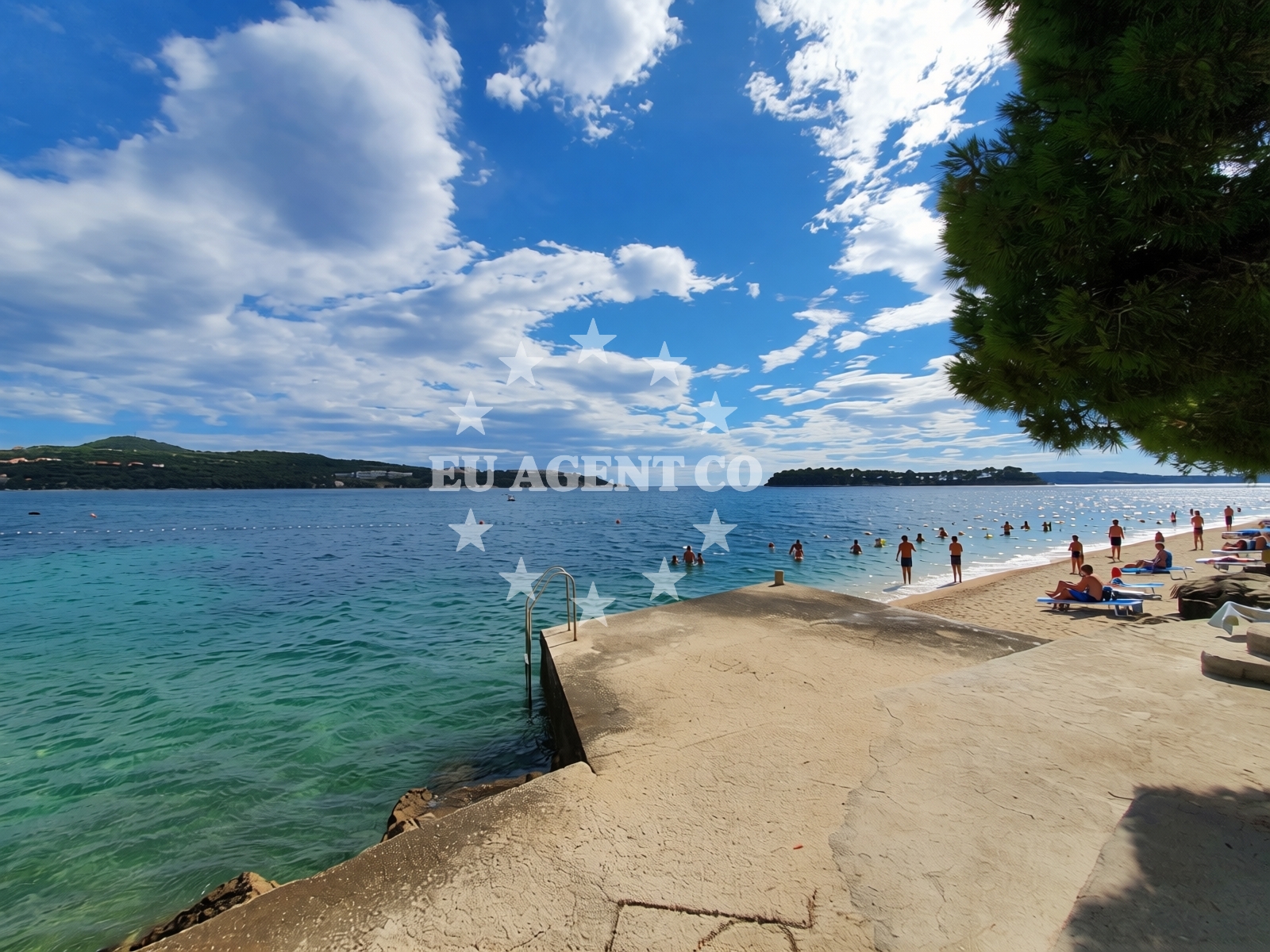 Overview of Lozica beach in 110 Lozica, Dubrovnik