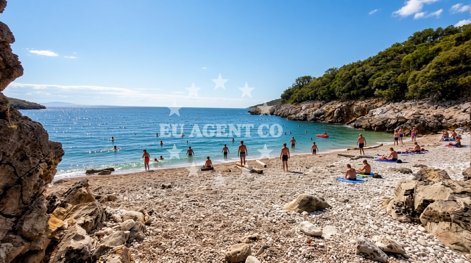Shoreline and swimming area at Loznati Beach in Loznati 10, Cres